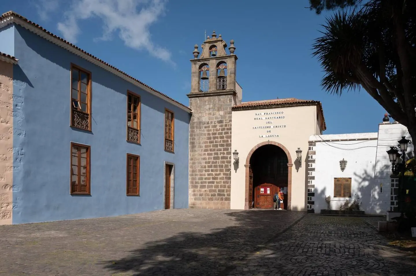 Modern Comfort In The Heart Of La Laguna Appartement