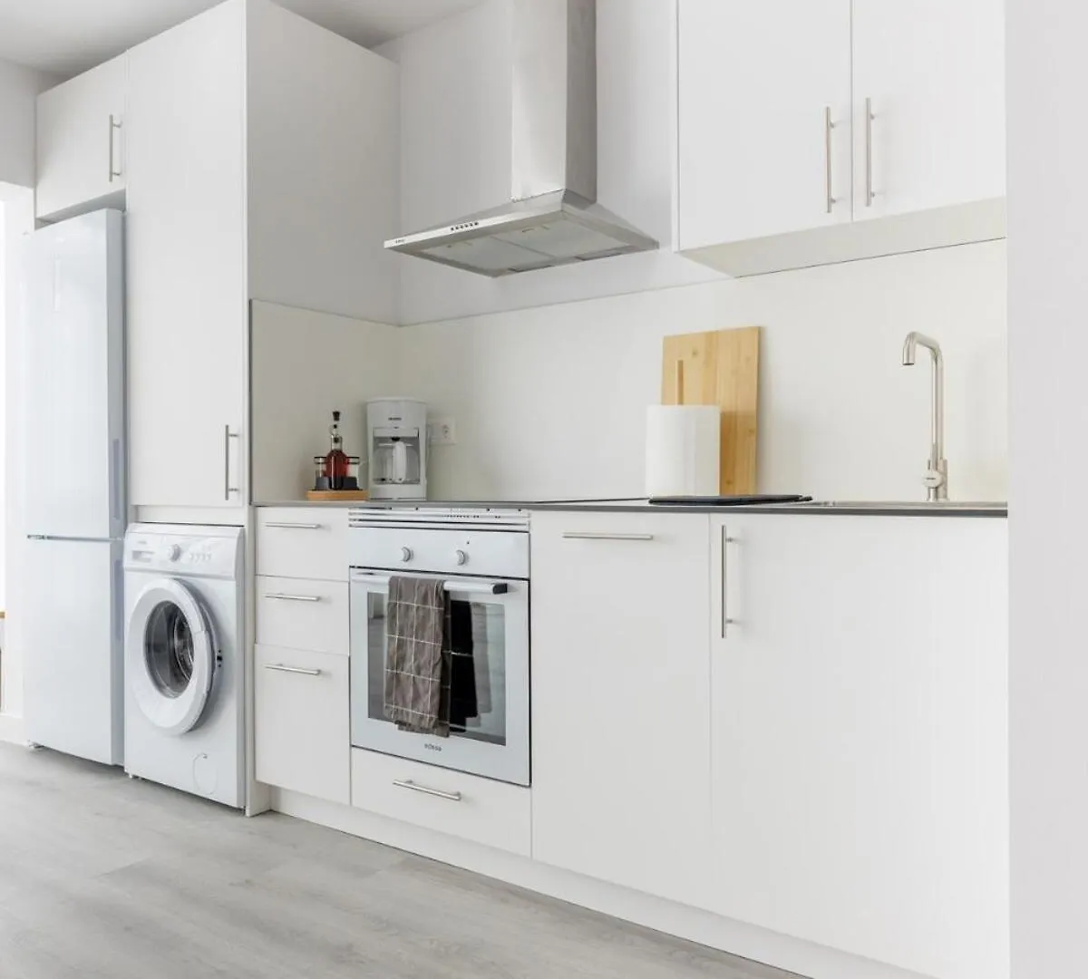 Modern Comfort In The Heart Of La Laguna Appartement